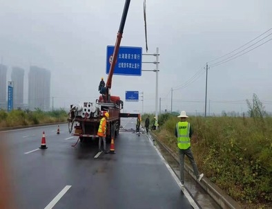 海北海北专业道路标牌施工